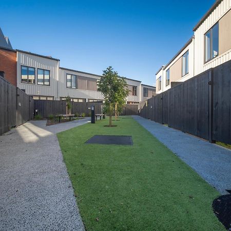 Modern Townhouse Close To City With Full Kitchen - Ellerslie Auckland Exterior photo